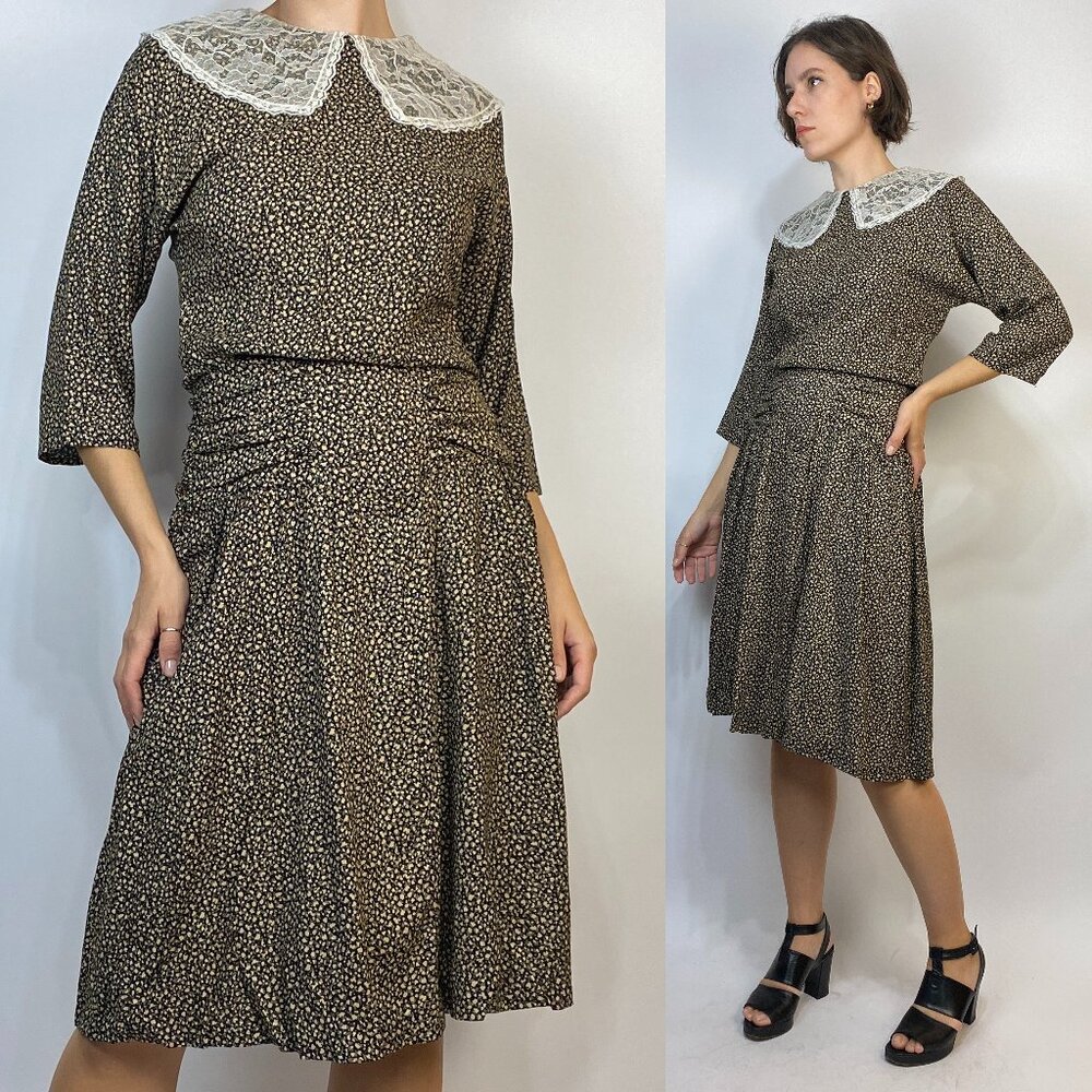 Vintage 1980s COTTAGE CORE Lace Collar Dress! Small